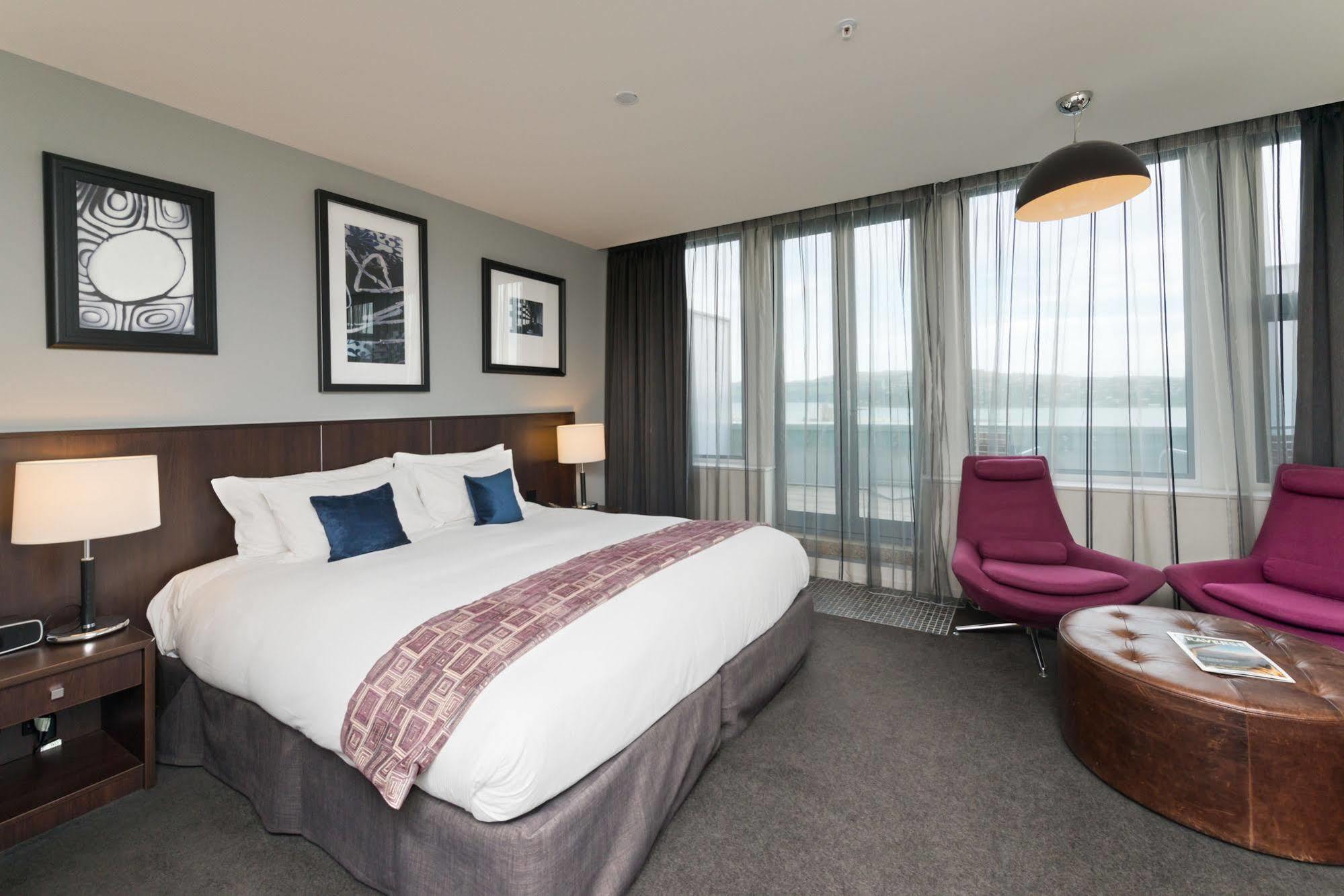 Scenic 4*